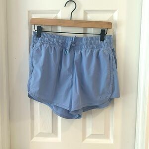 Blue athletic shorts M